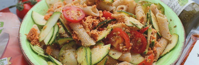Pasta salát se zeleninou vhodný pro žlučníkovou dietu