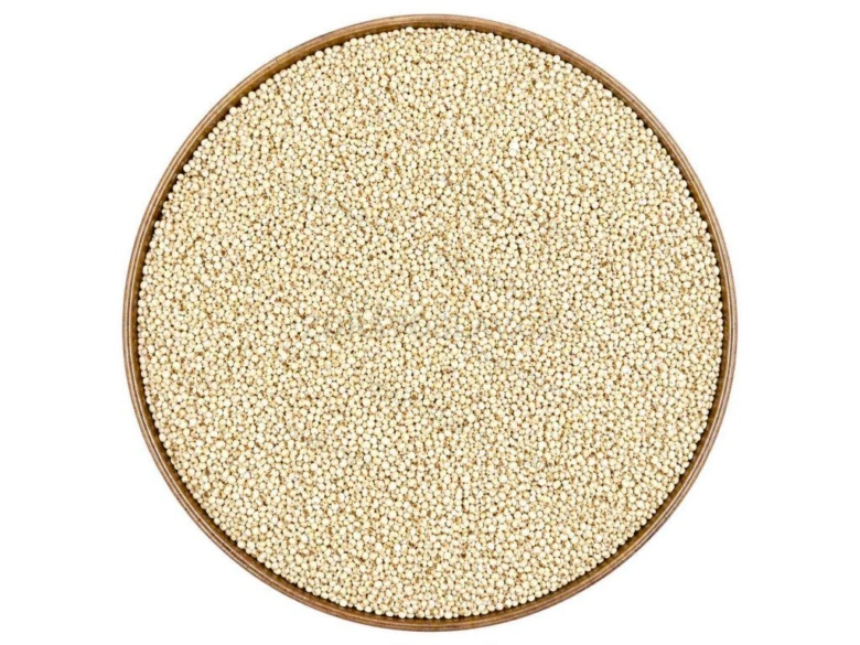 White quinoa grains